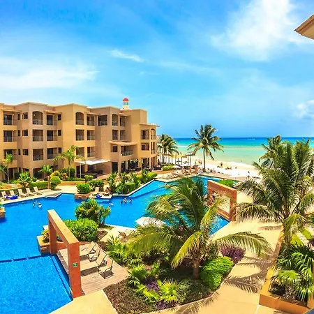 El Faro Oceanfront Apartments