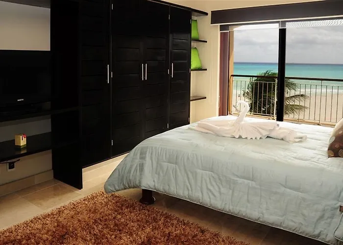 Hotel El Faro Oceanfront By Bvr *