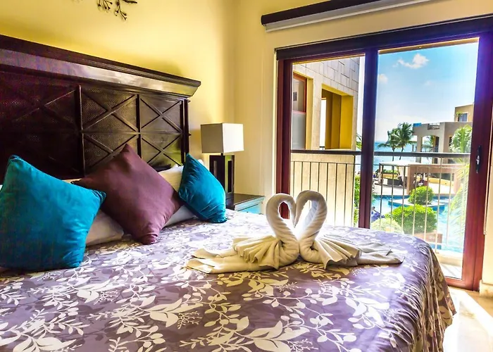El Faro Oceanfront By Bvr Hotel