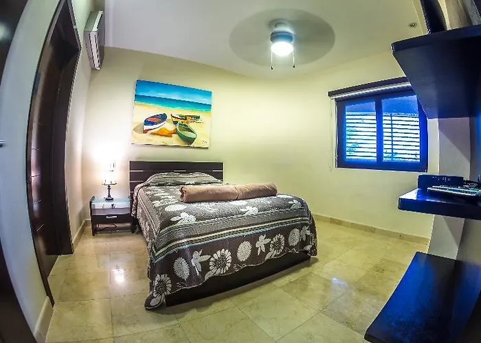 El Faro Oceanfront By Bvr Hotel