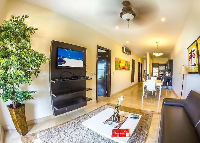 El Faro Oceanfront By Bvr Hotel *